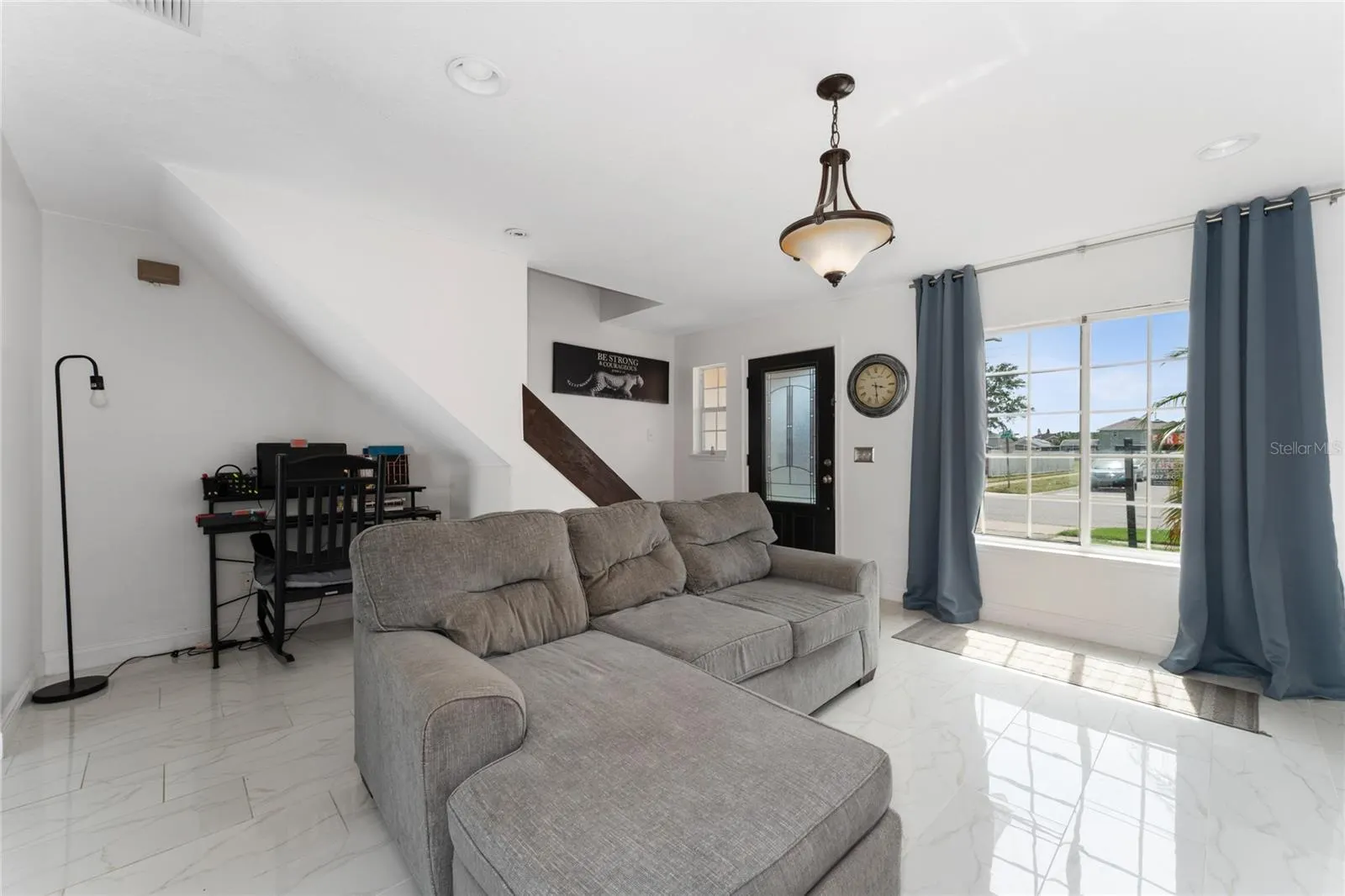 1425 CAREY GLEN CIR