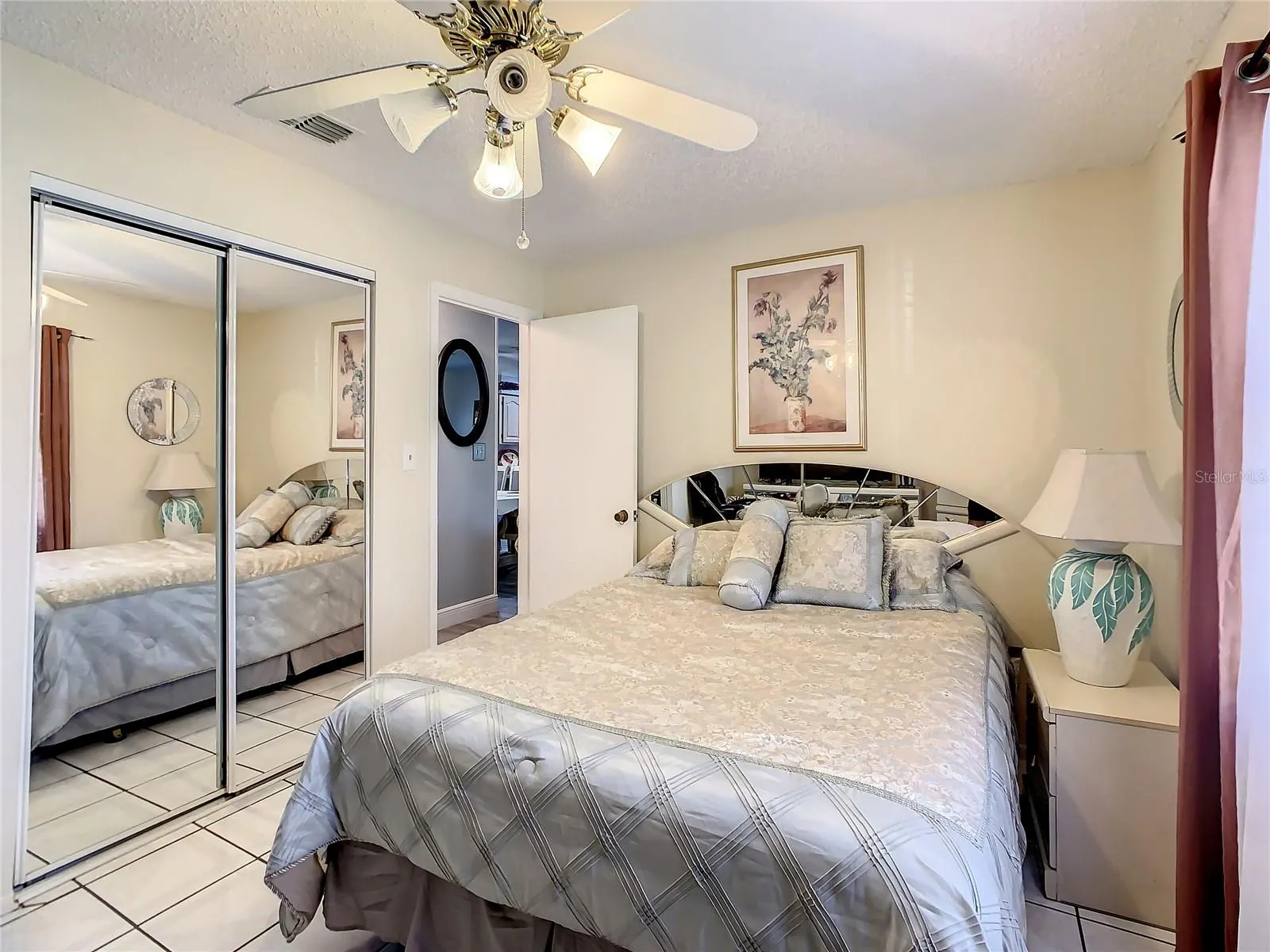 624 ROYAL PALM DR