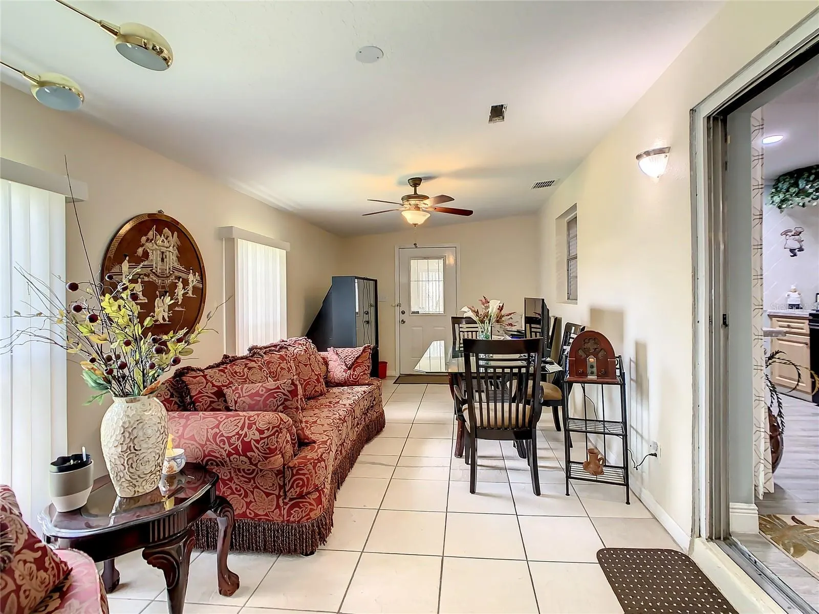 624 ROYAL PALM DR