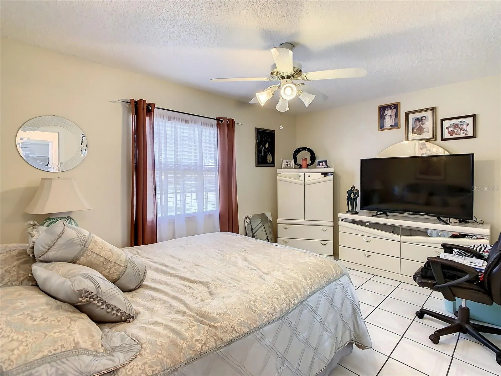 624 ROYAL PALM DR