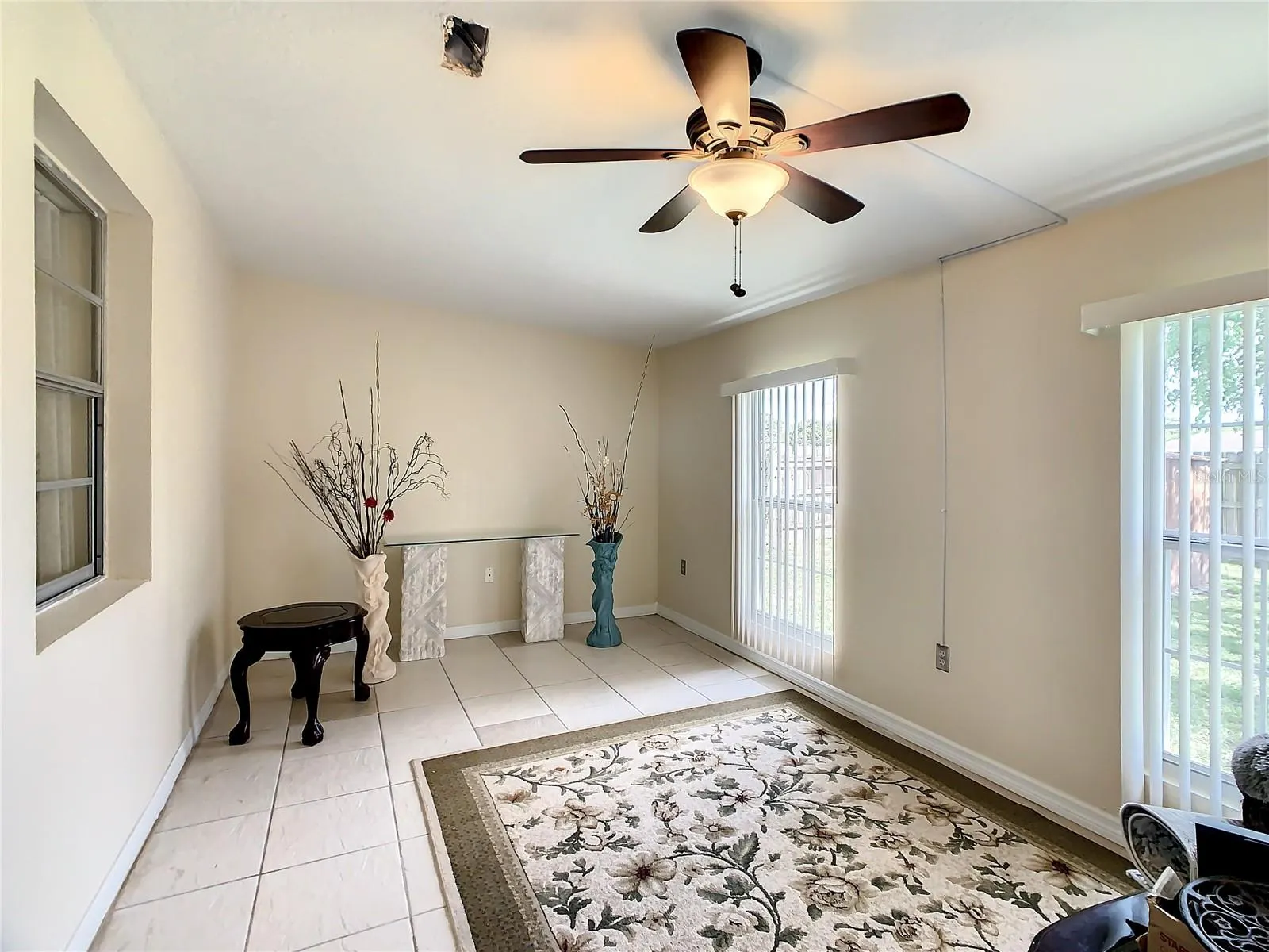 624 ROYAL PALM DR