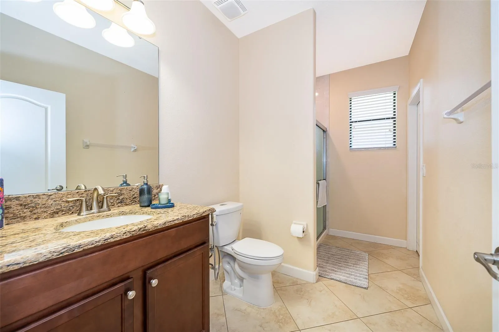 2736 ATHERTON DR