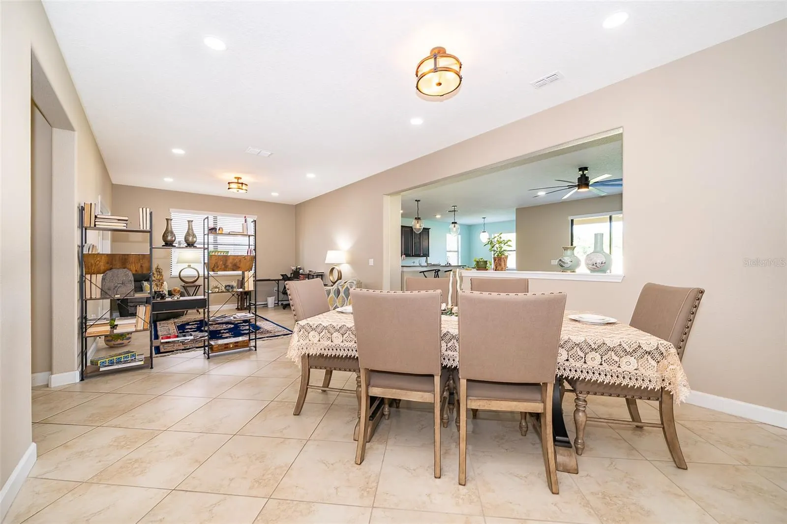 2736 ATHERTON DR