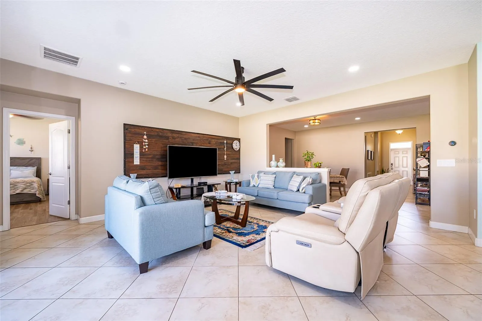 2736 ATHERTON DR