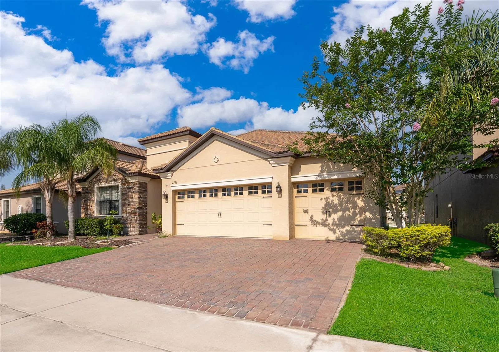 2736 ATHERTON DR