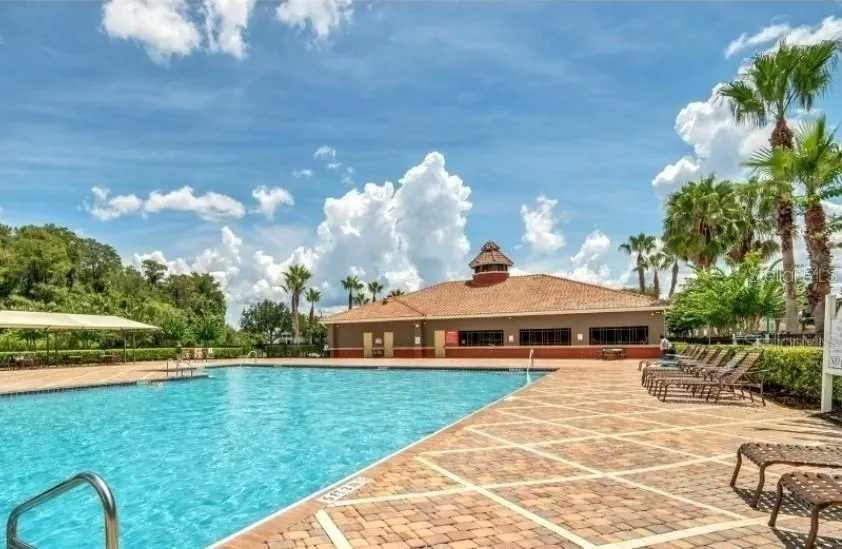 3162 RODRICK CIR