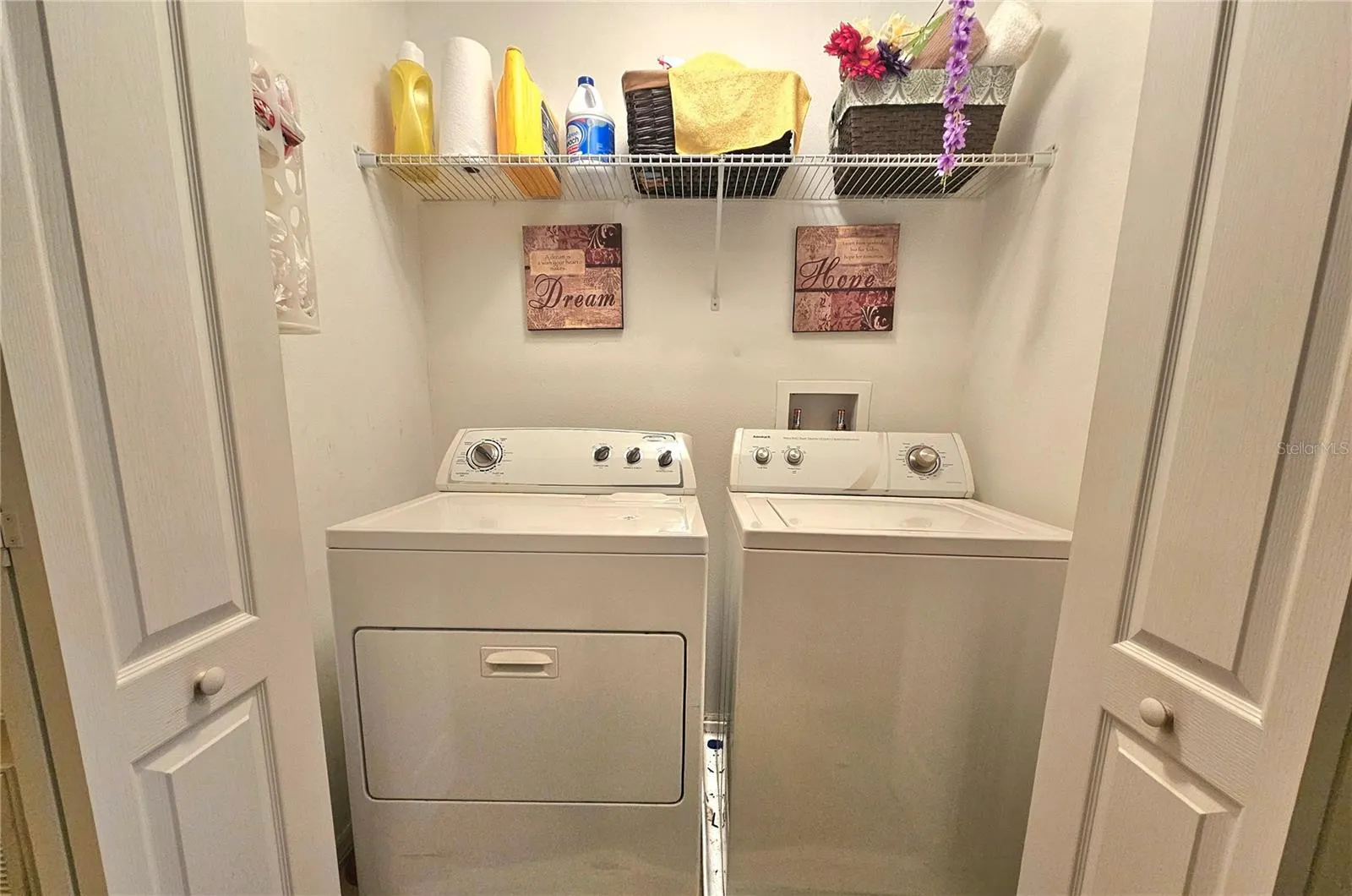 3162 RODRICK CIR