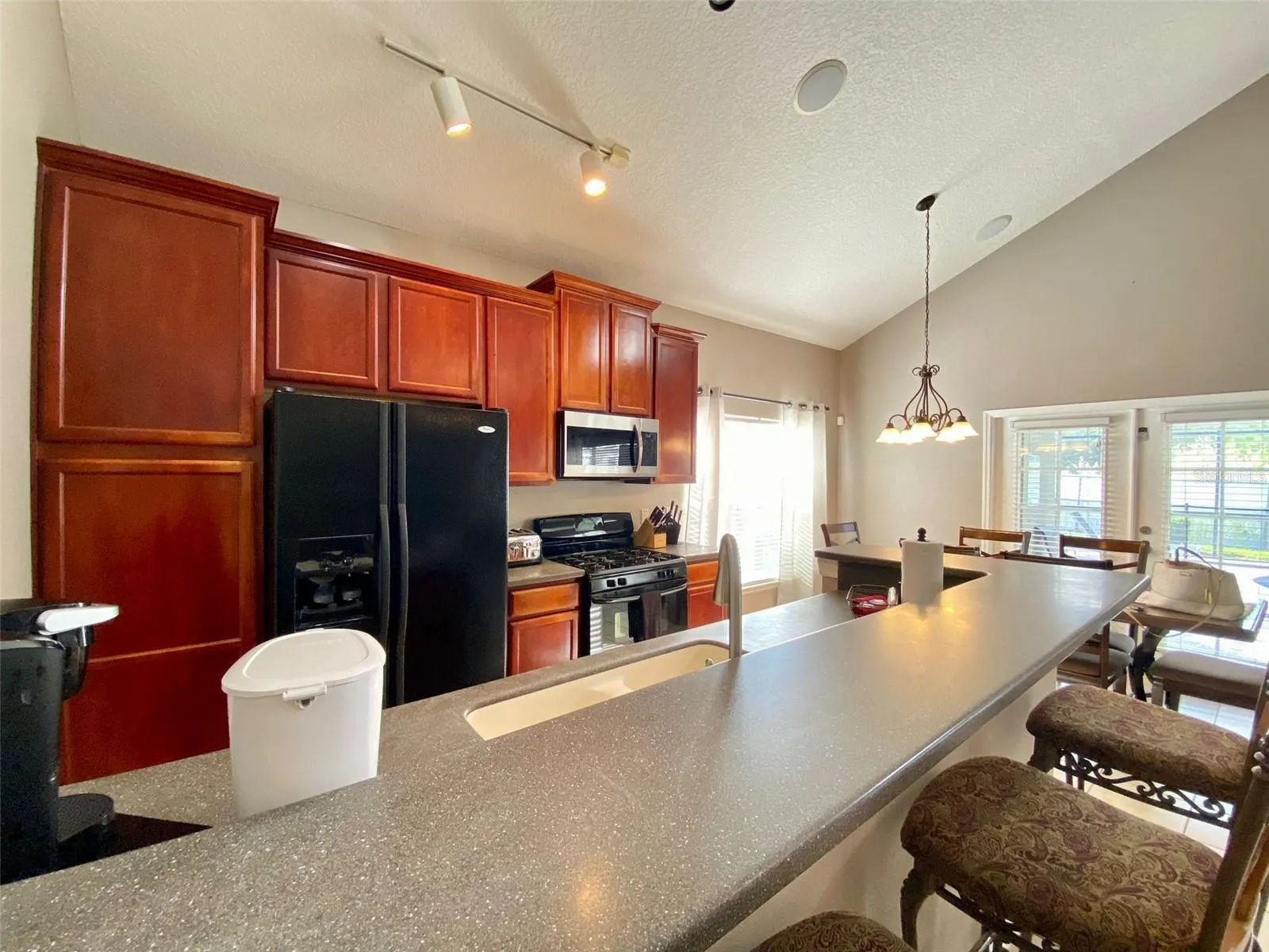 8000 ACADIA ESTATES CT