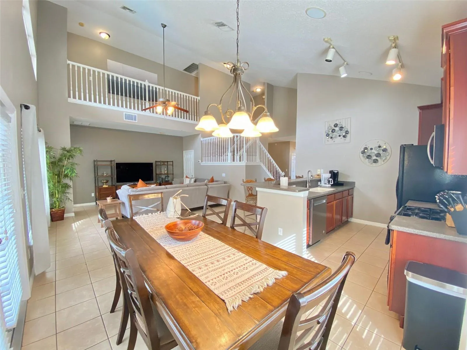 8000 ACADIA ESTATES CT