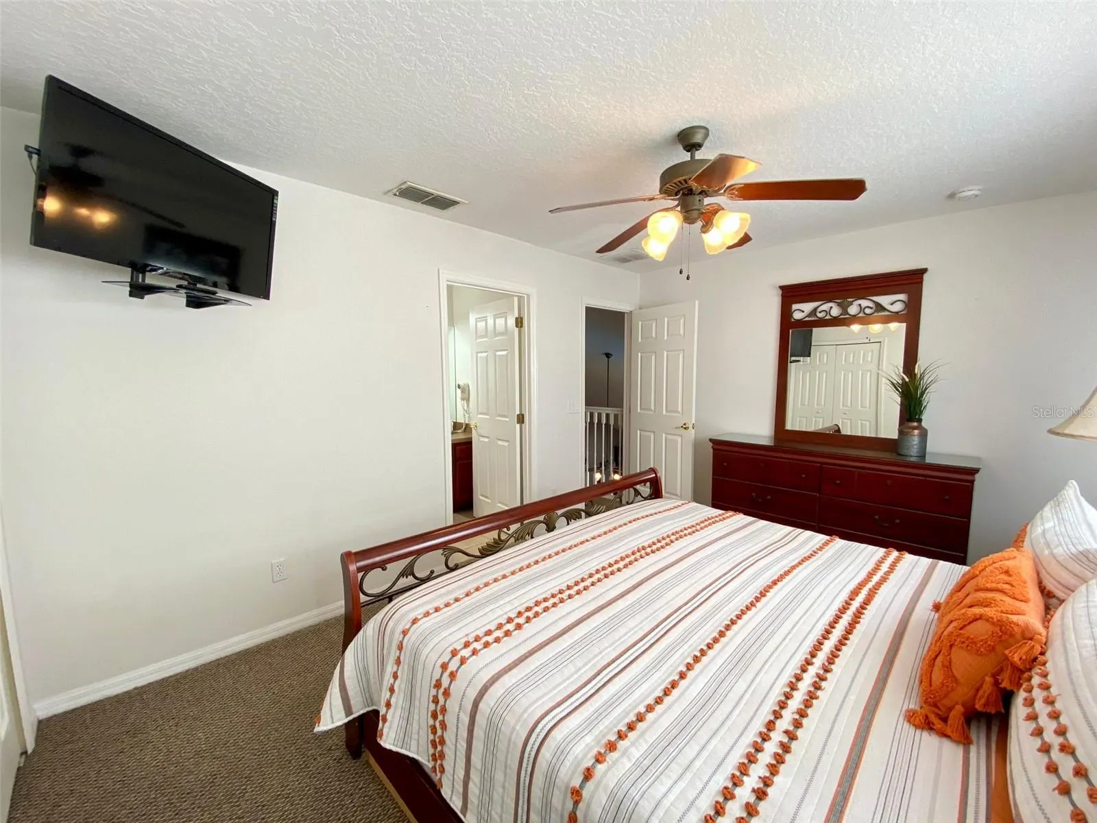 8000 ACADIA ESTATES CT