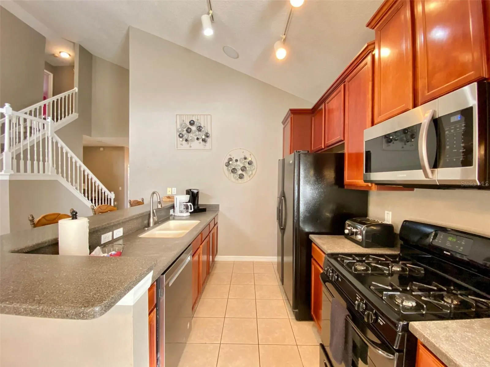 8000 ACADIA ESTATES CT
