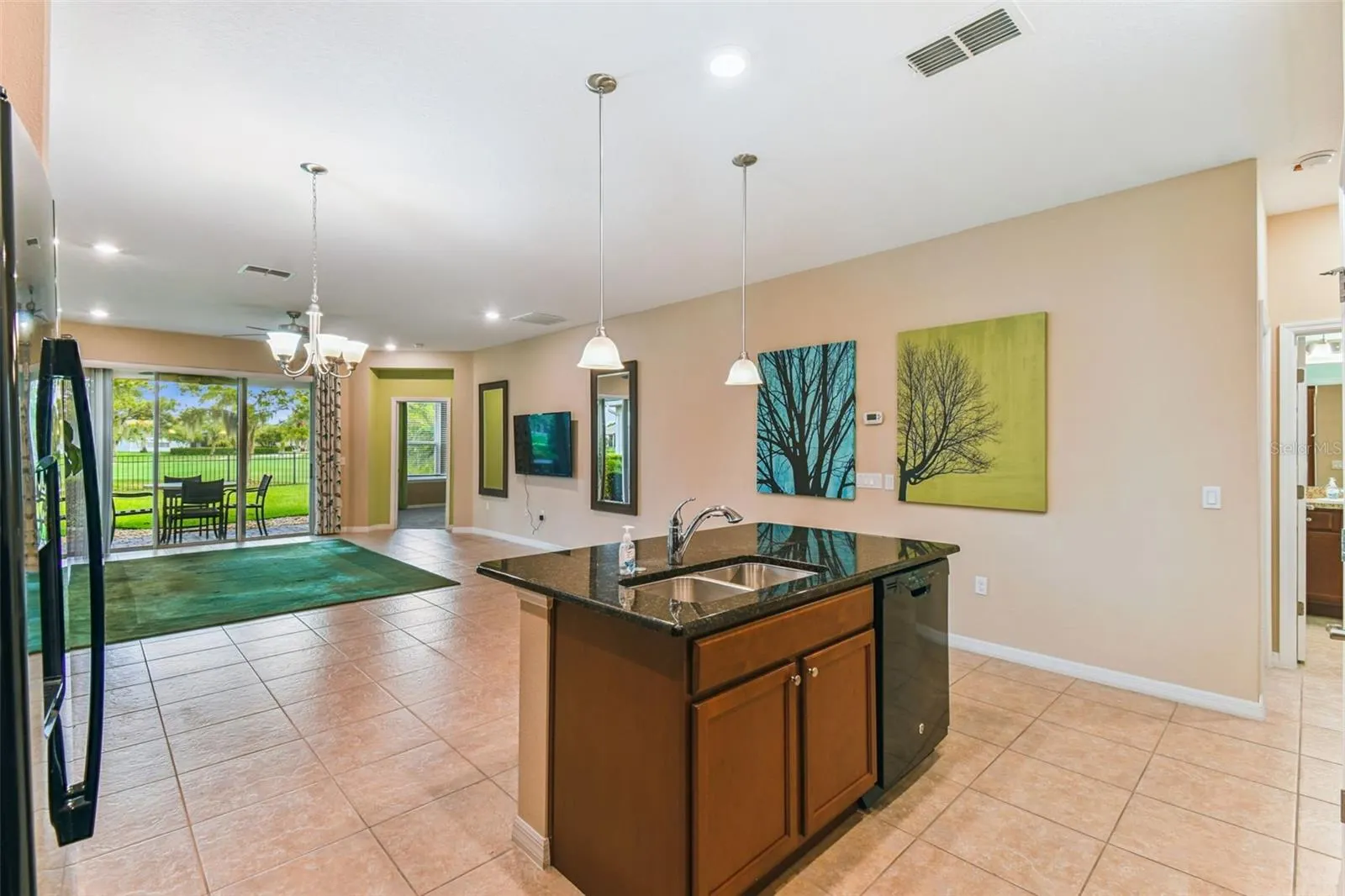 151 CASAVISTA DR
