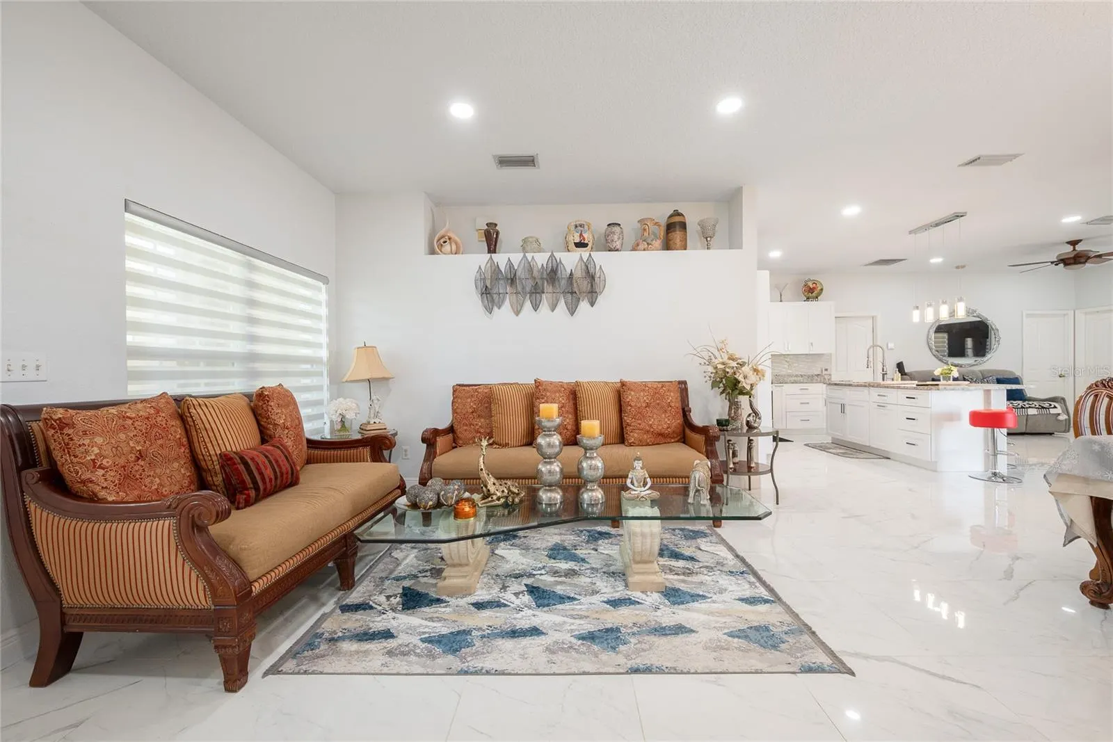 3200 VICTORIA DR