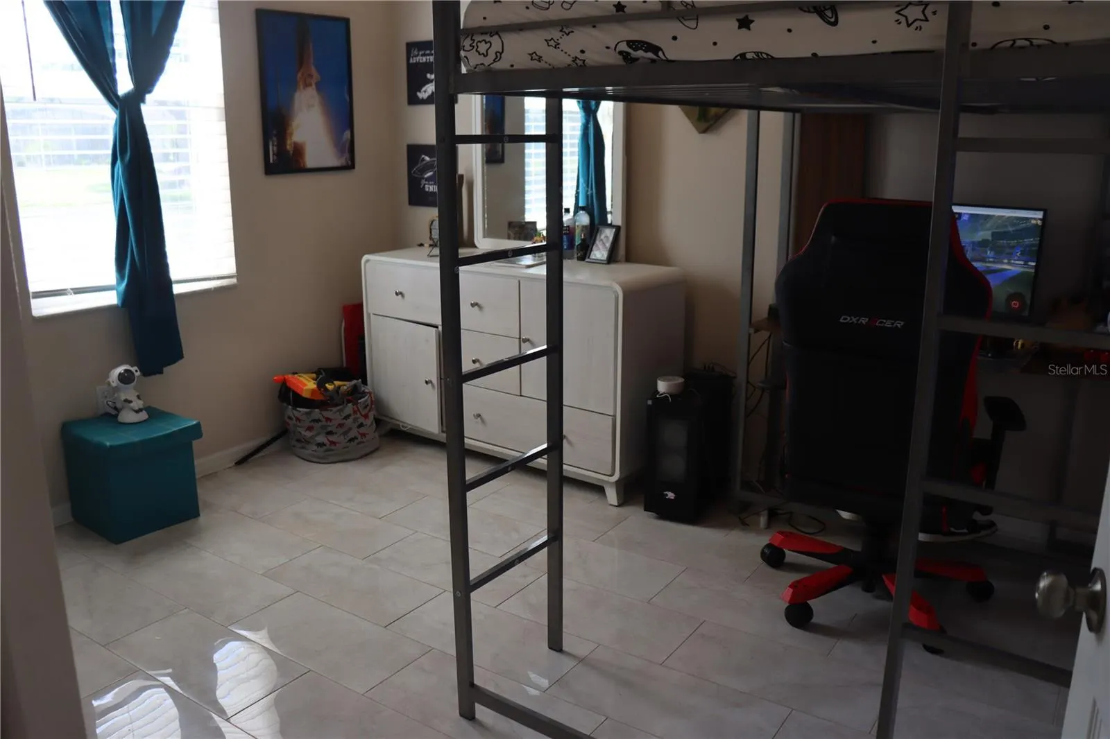 6002 RENAISSANCE CT