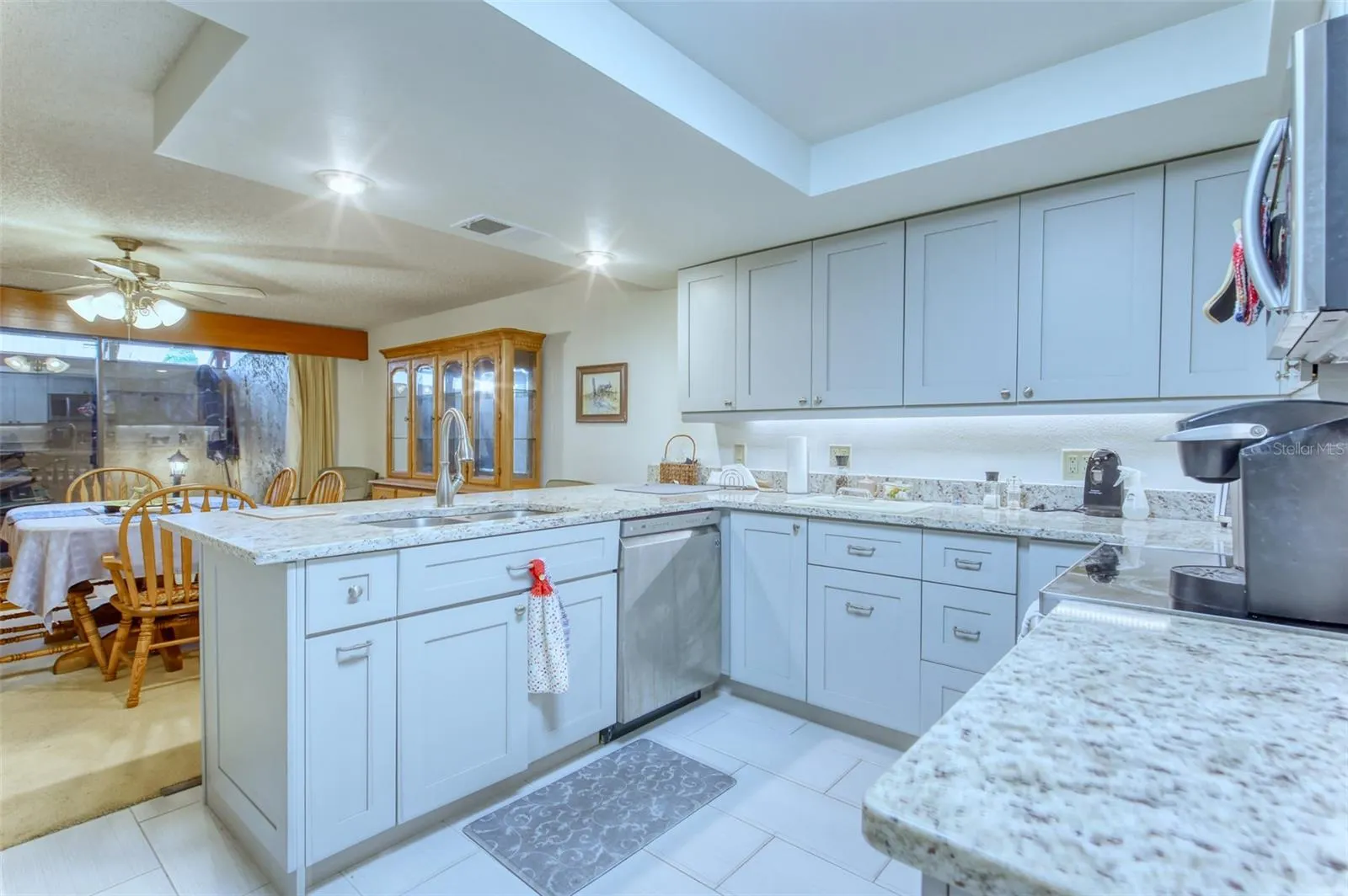 11 CASARENA CT