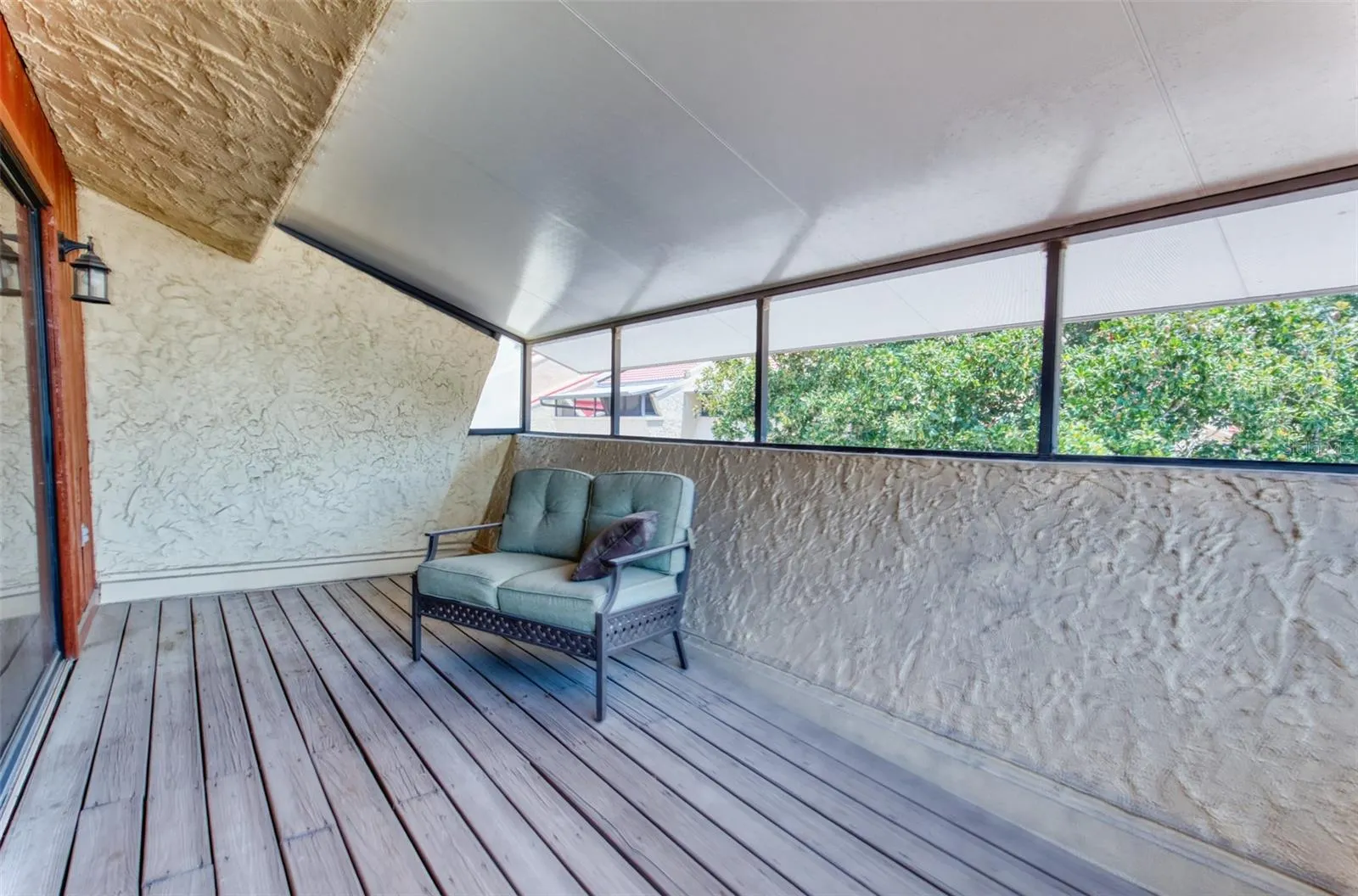 11 CASARENA CT