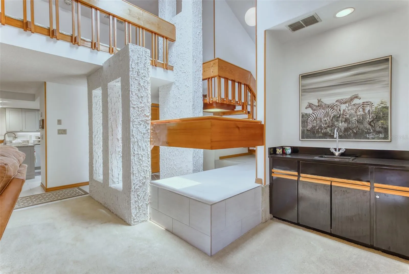 11 CASARENA CT