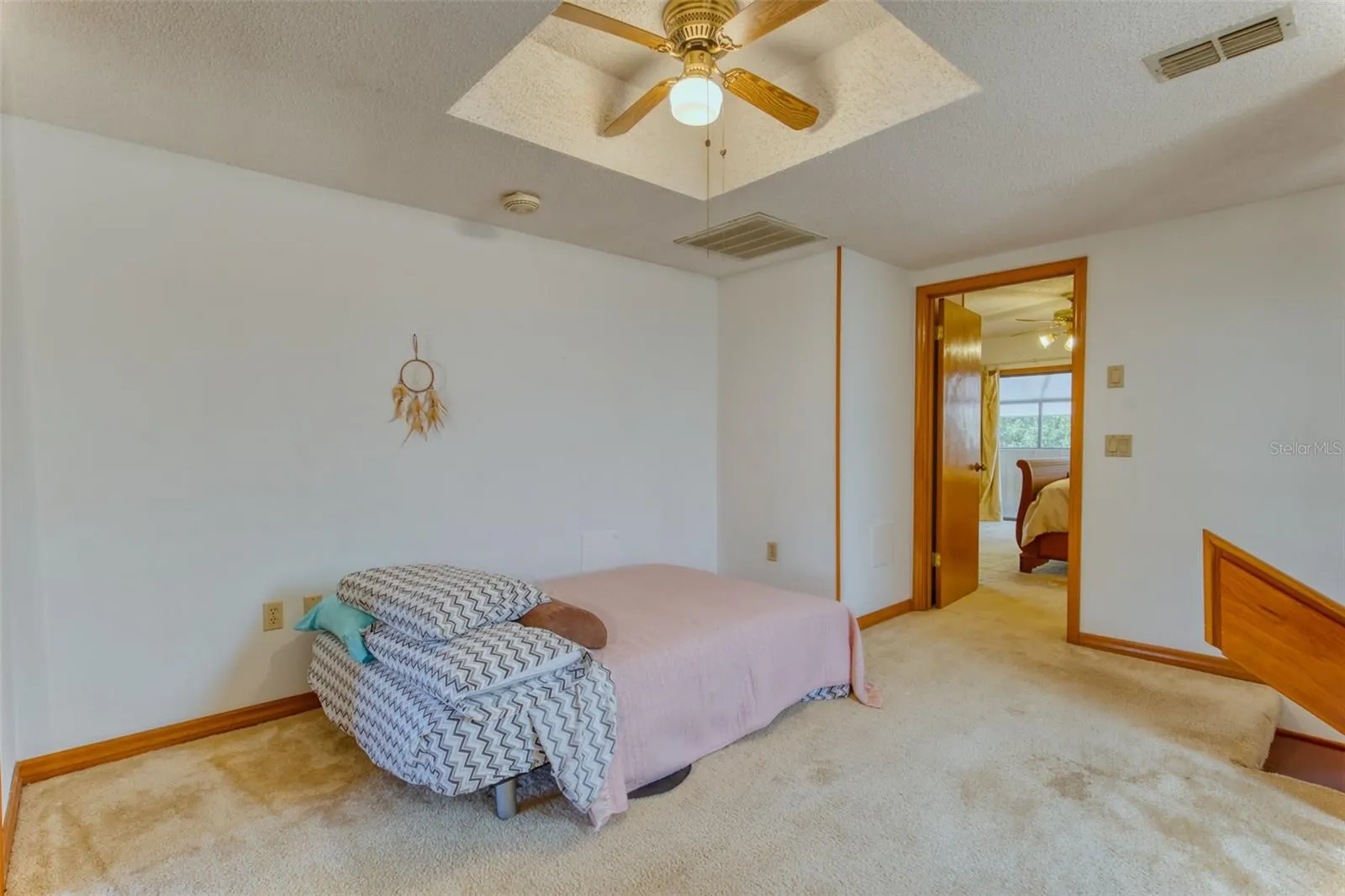 11 CASARENA CT