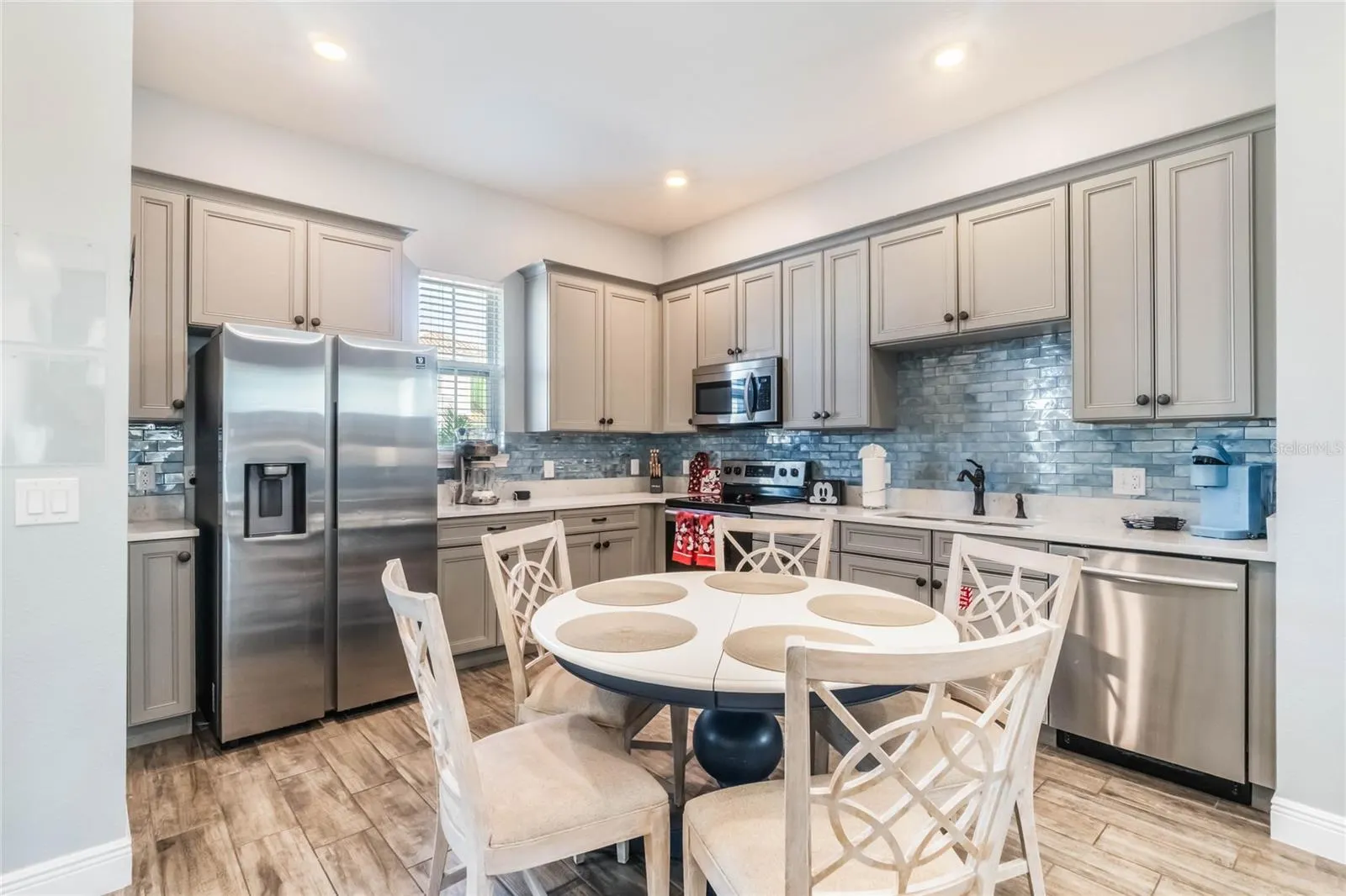 8008 SANDY TOES WAY