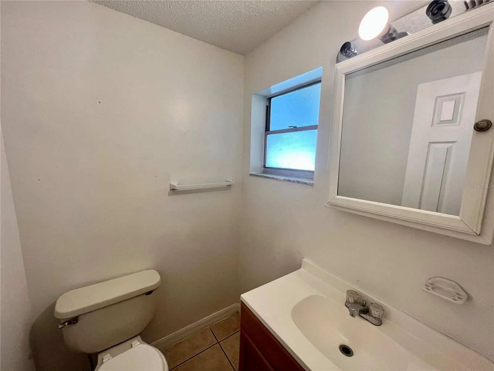 624 ROYALTY CT #A, #A
