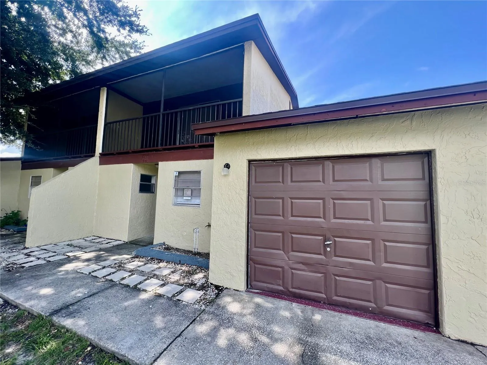 624 ROYALTY CT #A, #A