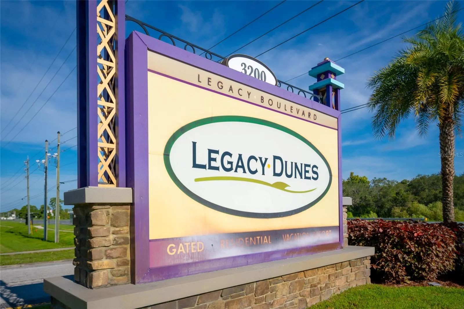 8813 DUNES CT #201, #201