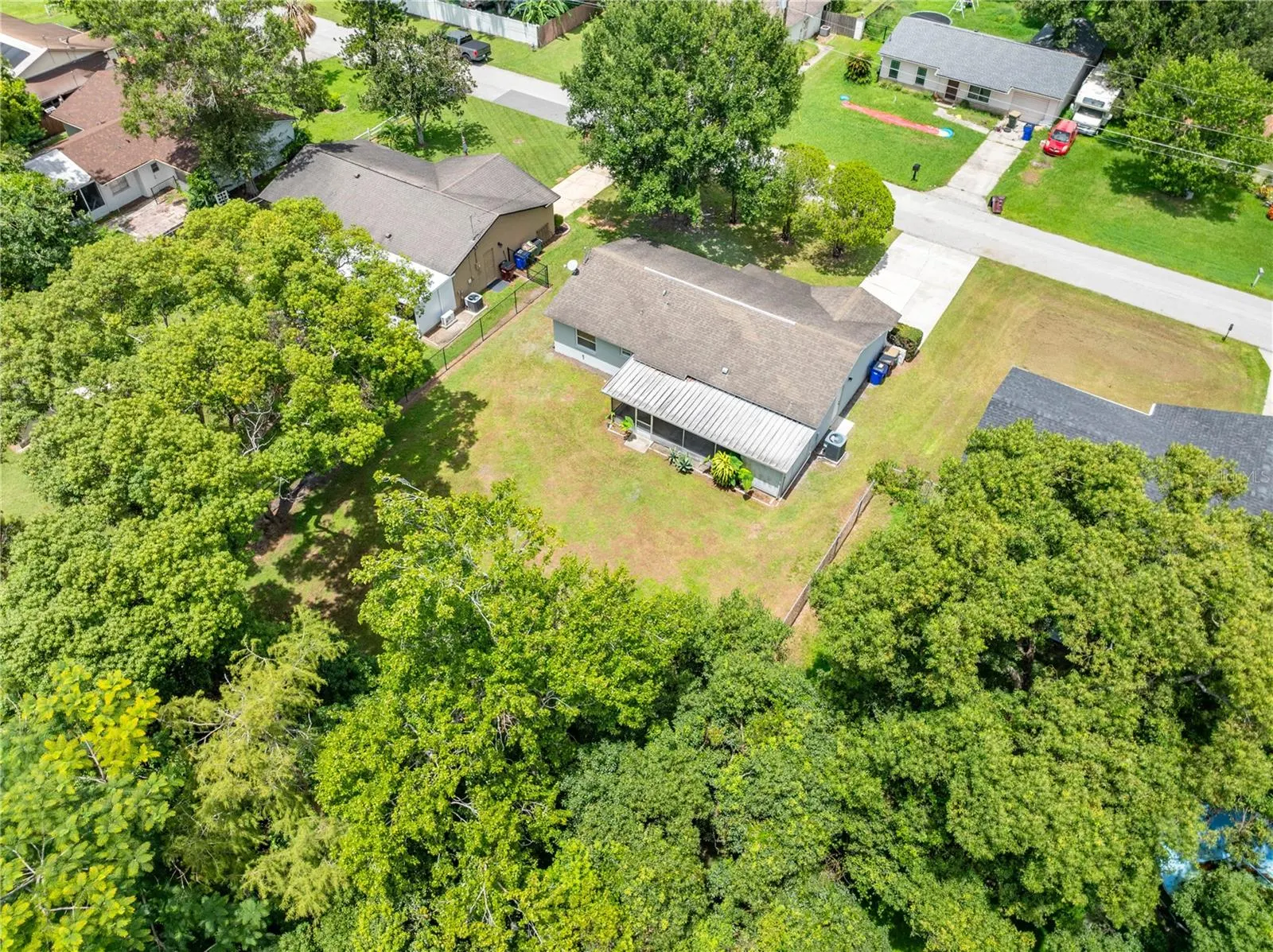 1722 WEST ACRES DR