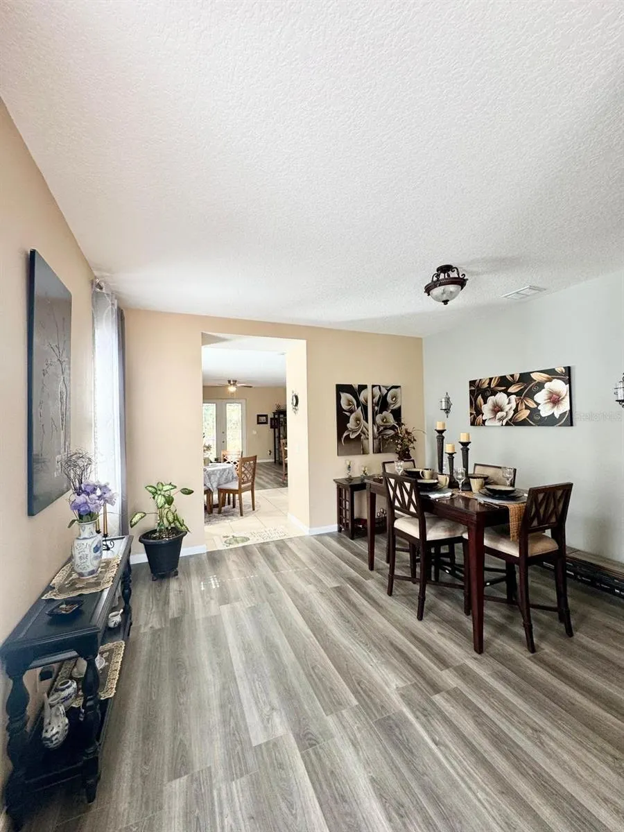 3251 STRATTON CIR