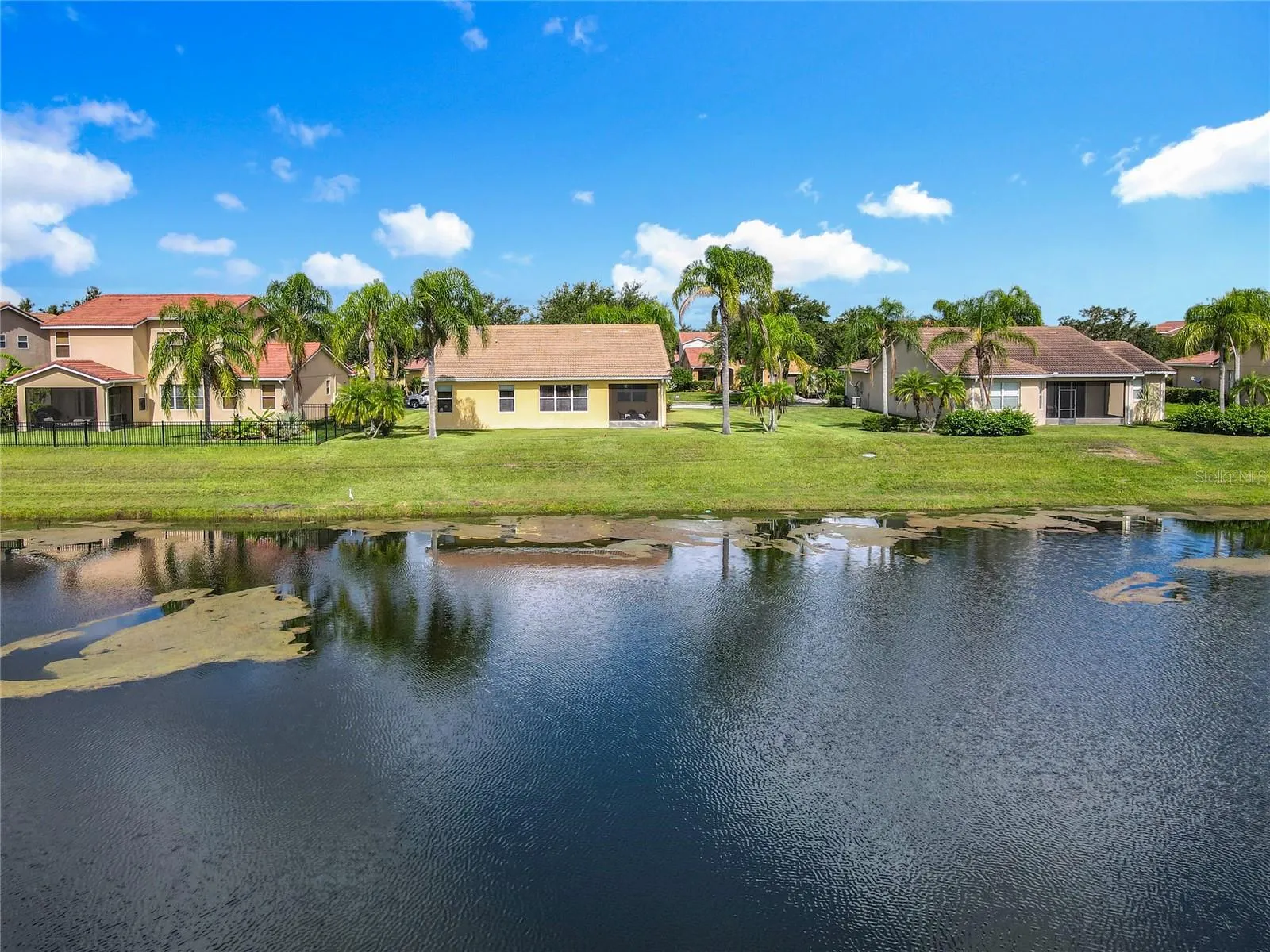 3811 GOLDEN KNOT DR