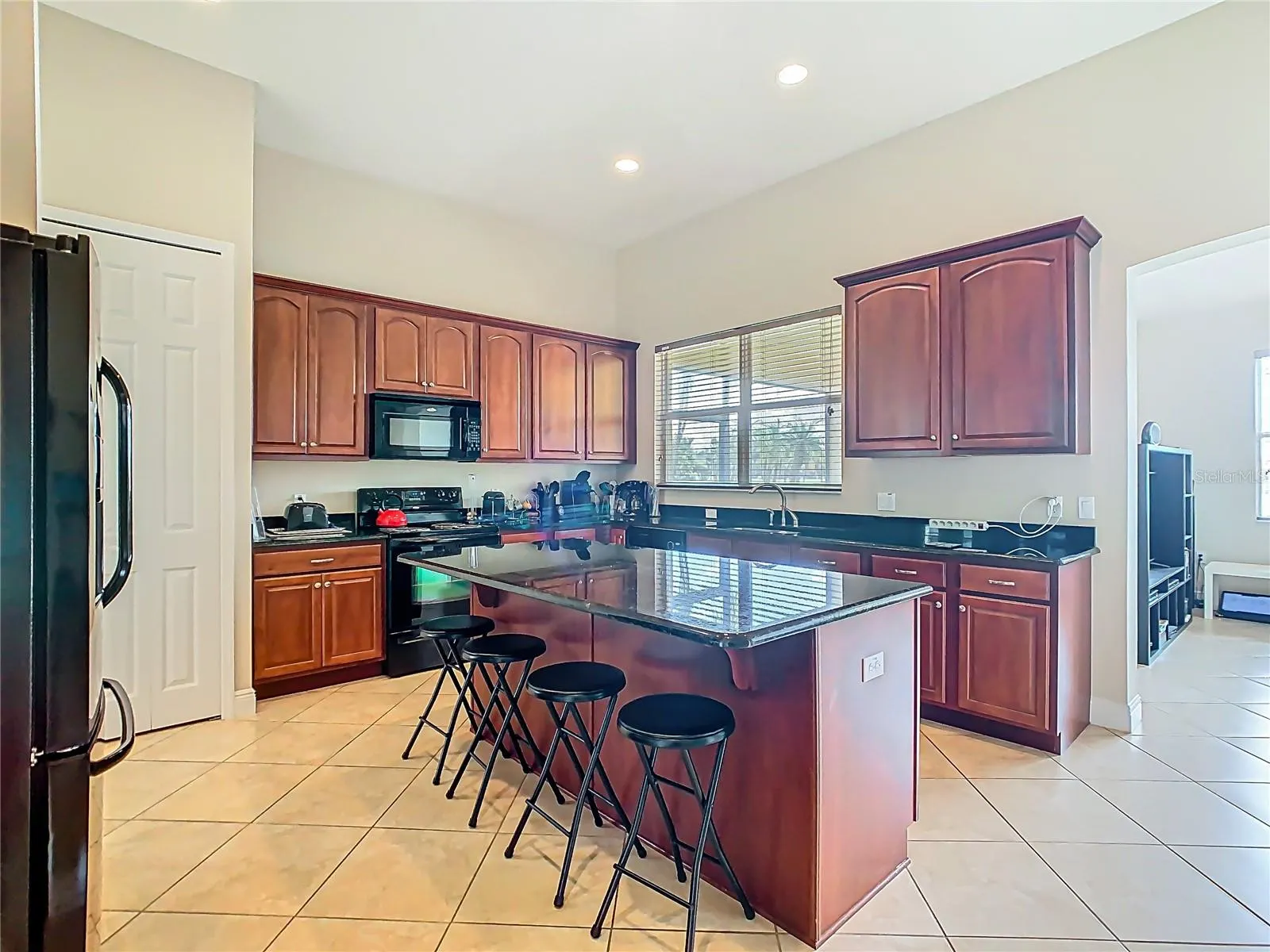 3811 GOLDEN KNOT DR