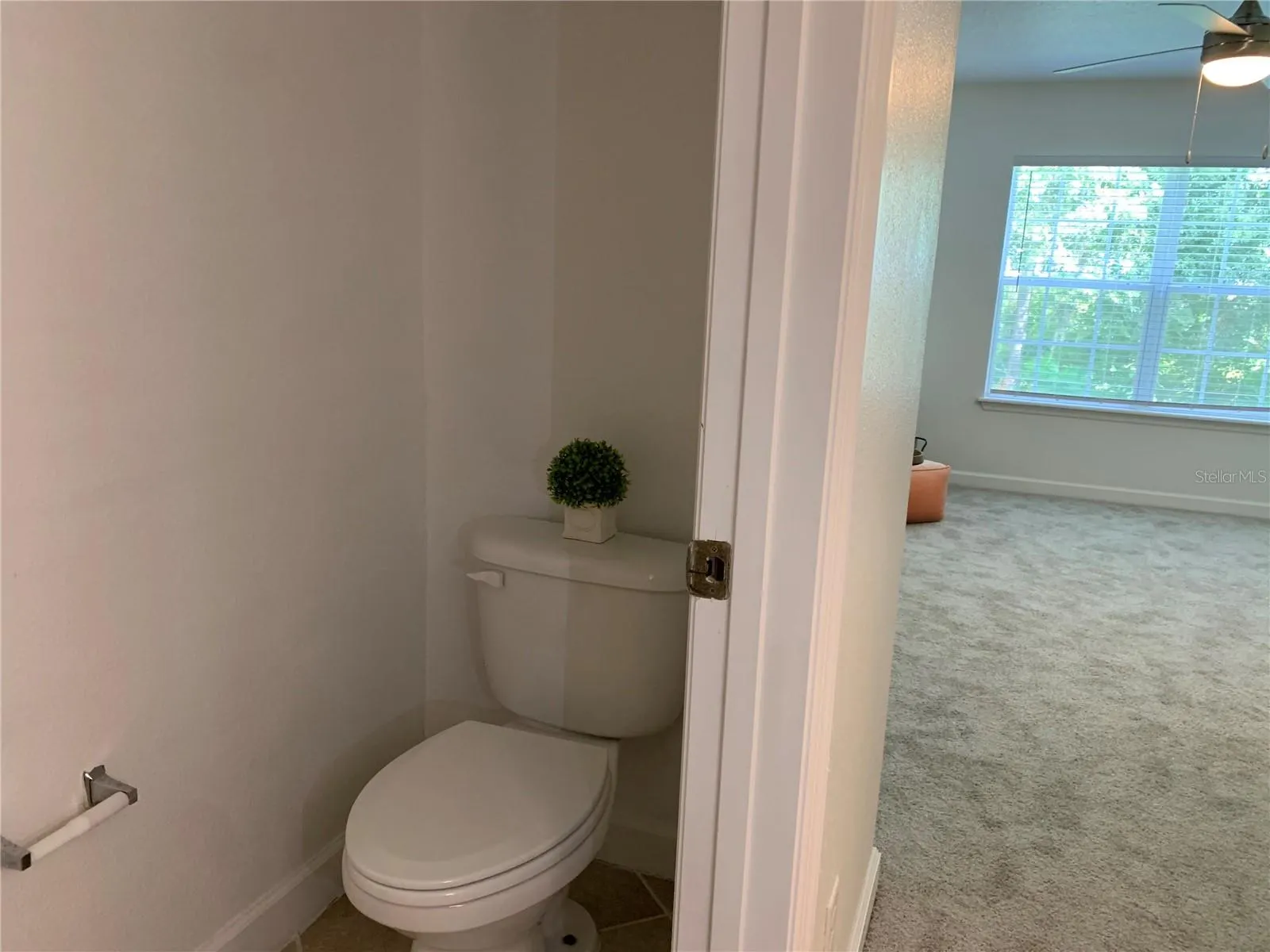 4804 EVERGLADES CIR