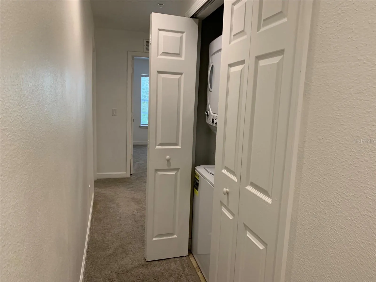 4804 EVERGLADES CIR