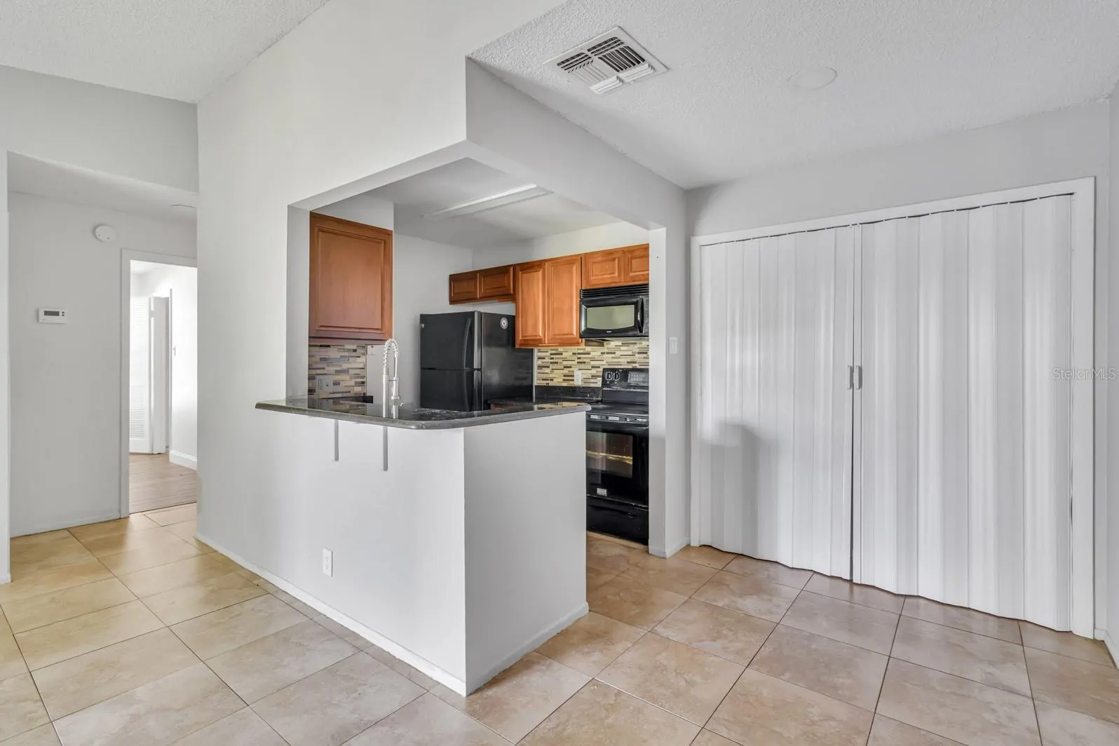 3827 BAY CLUB CIR #204, #204