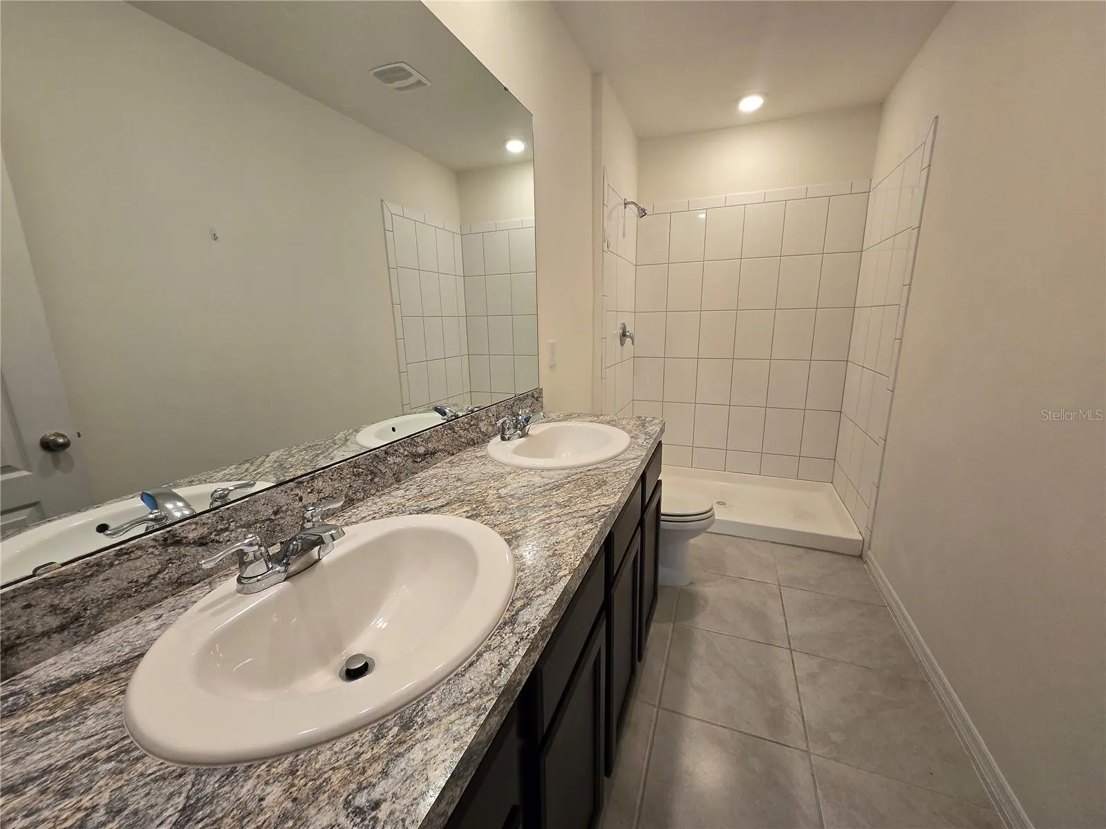 1261 YELLOW FINCH DR