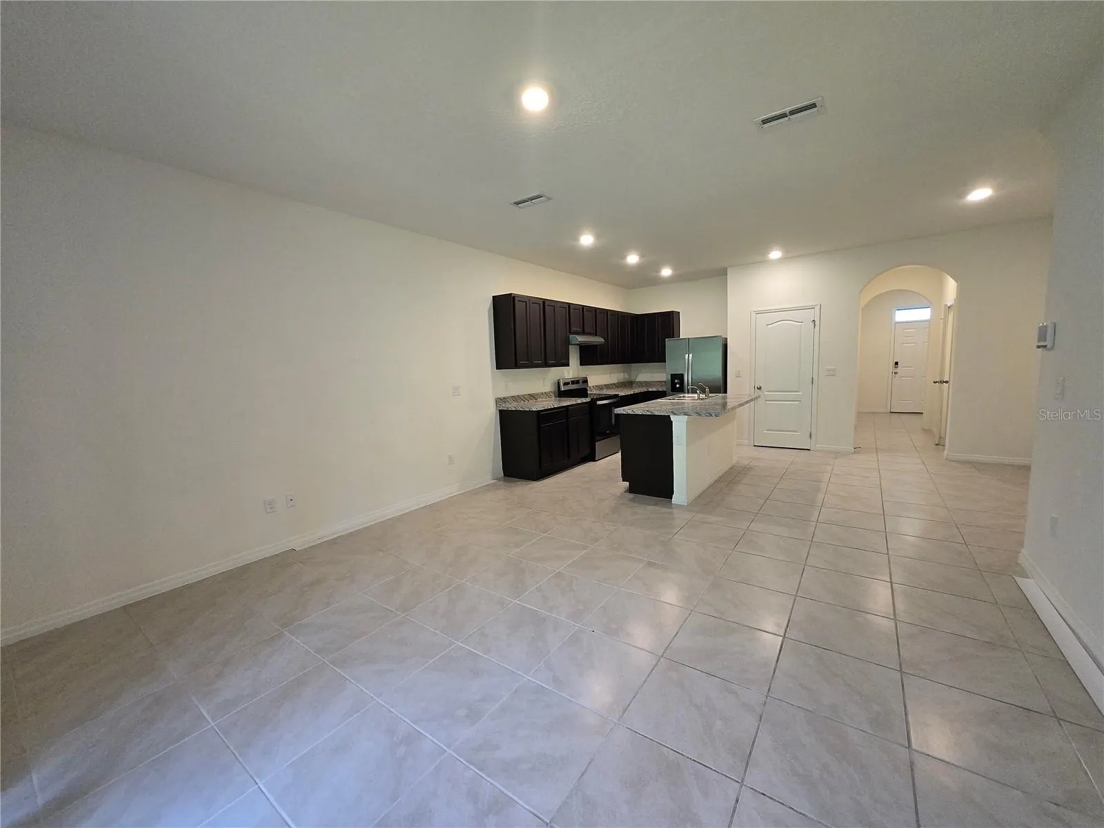 1261 YELLOW FINCH DR