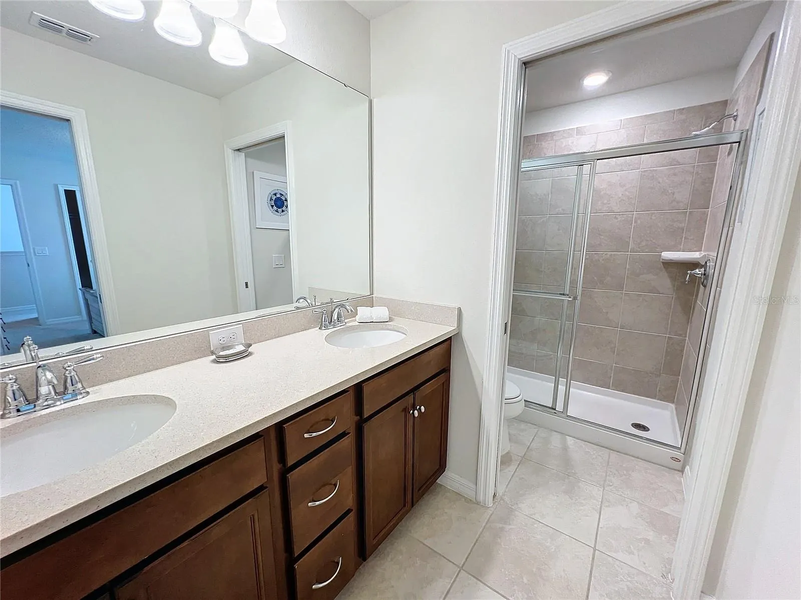2290 LELANI CIR