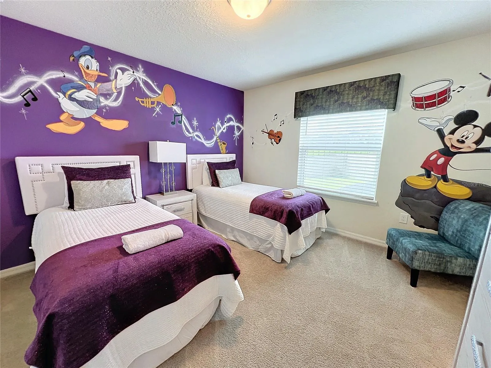2290 LELANI CIR