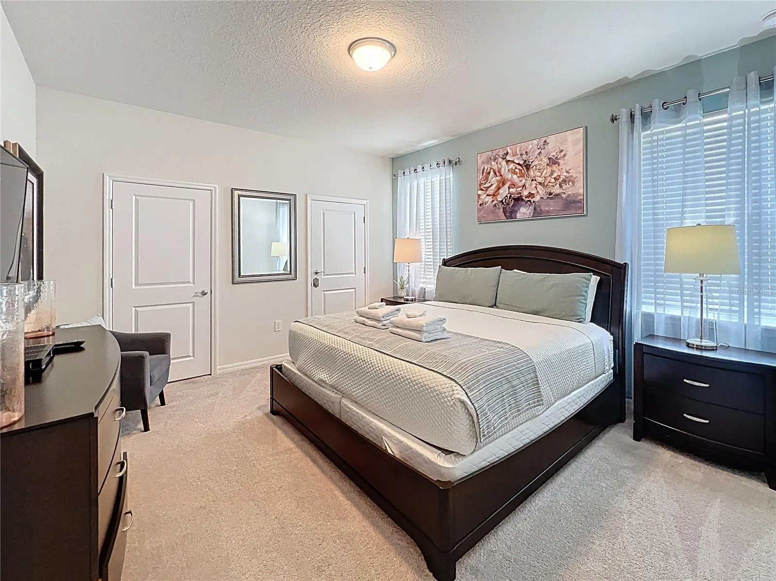 2290 LELANI CIR