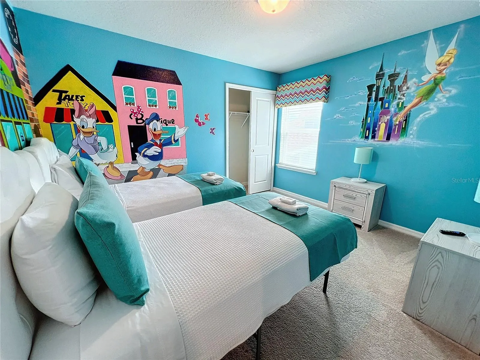 2290 LELANI CIR