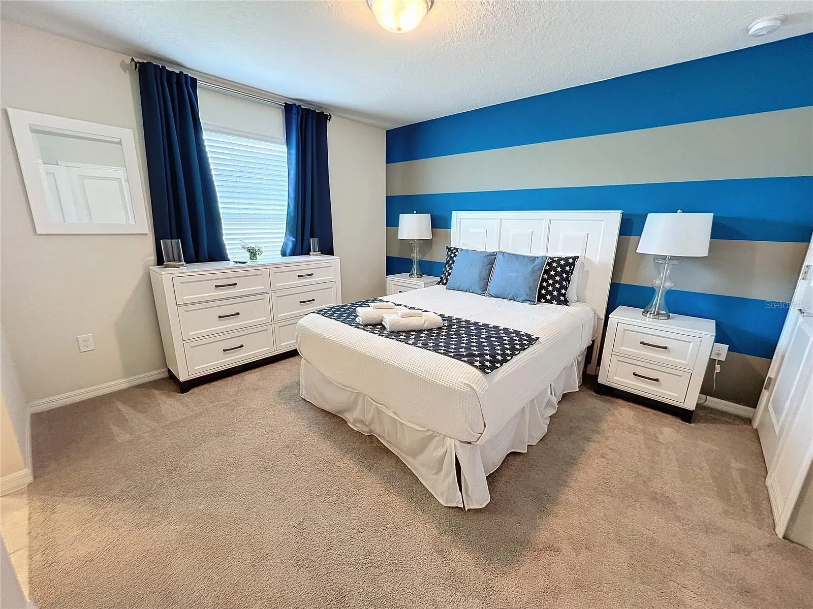 2290 LELANI CIR