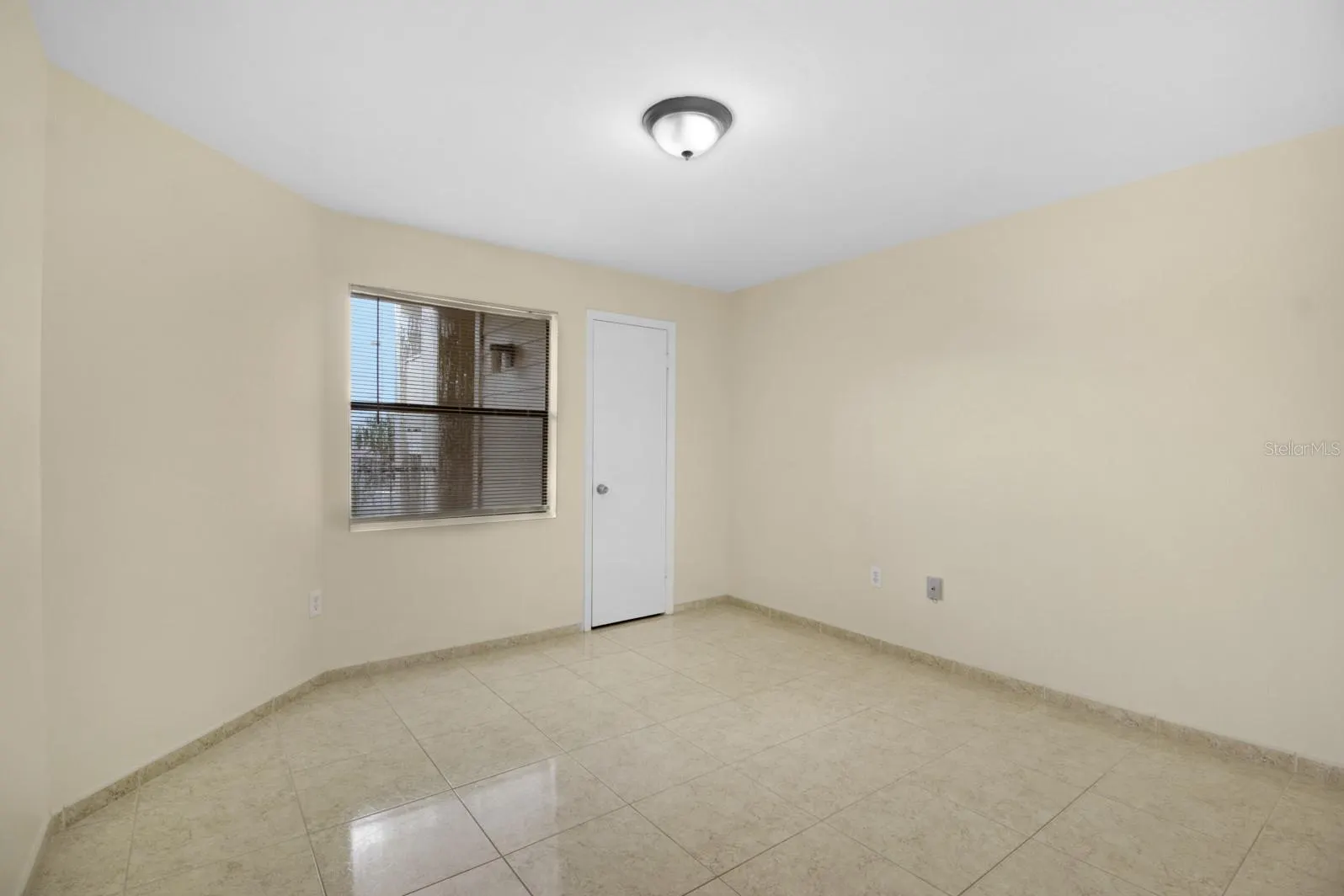 3036 PARKWAY BLVD #203, #203