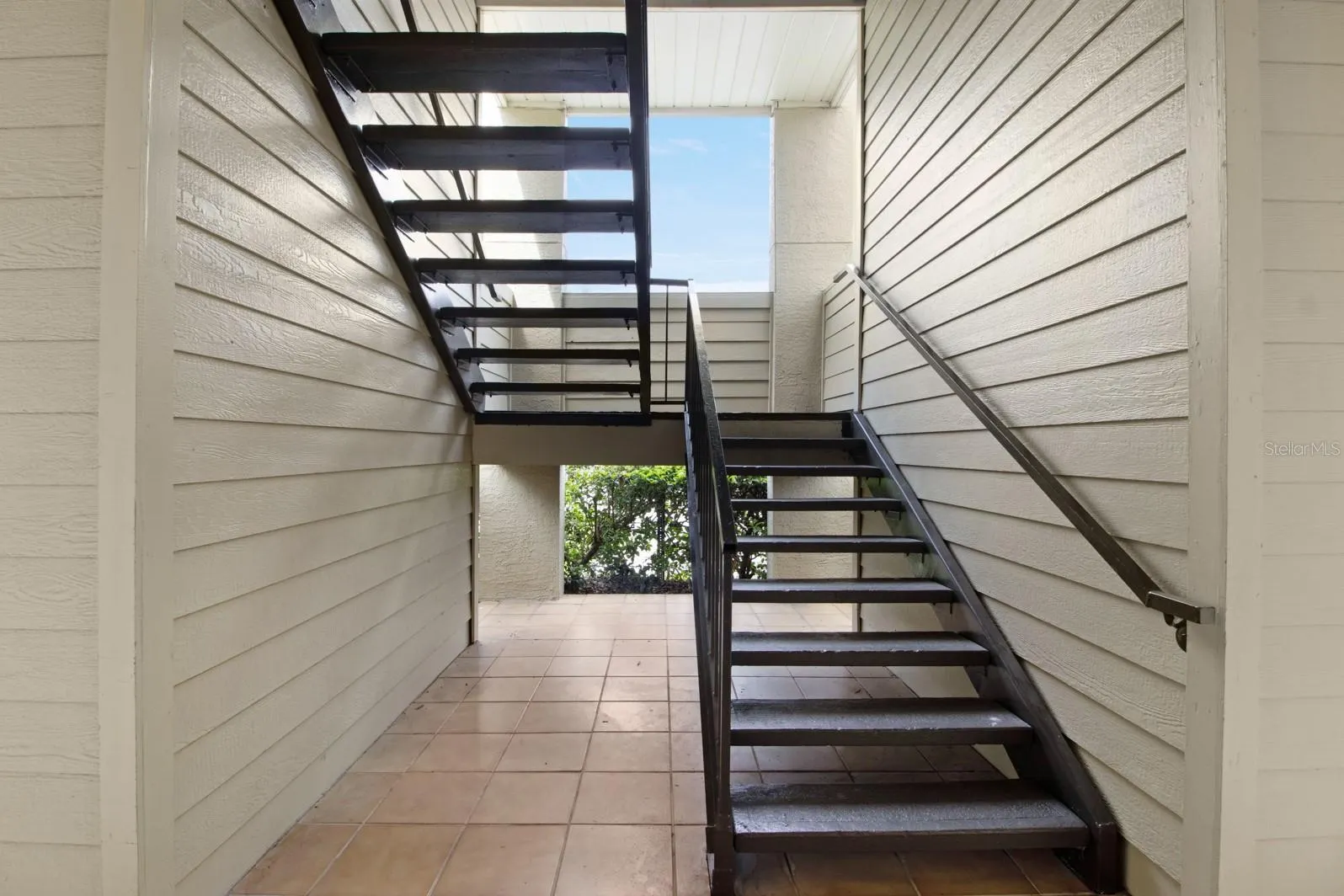 3036 PARKWAY BLVD #203, #203