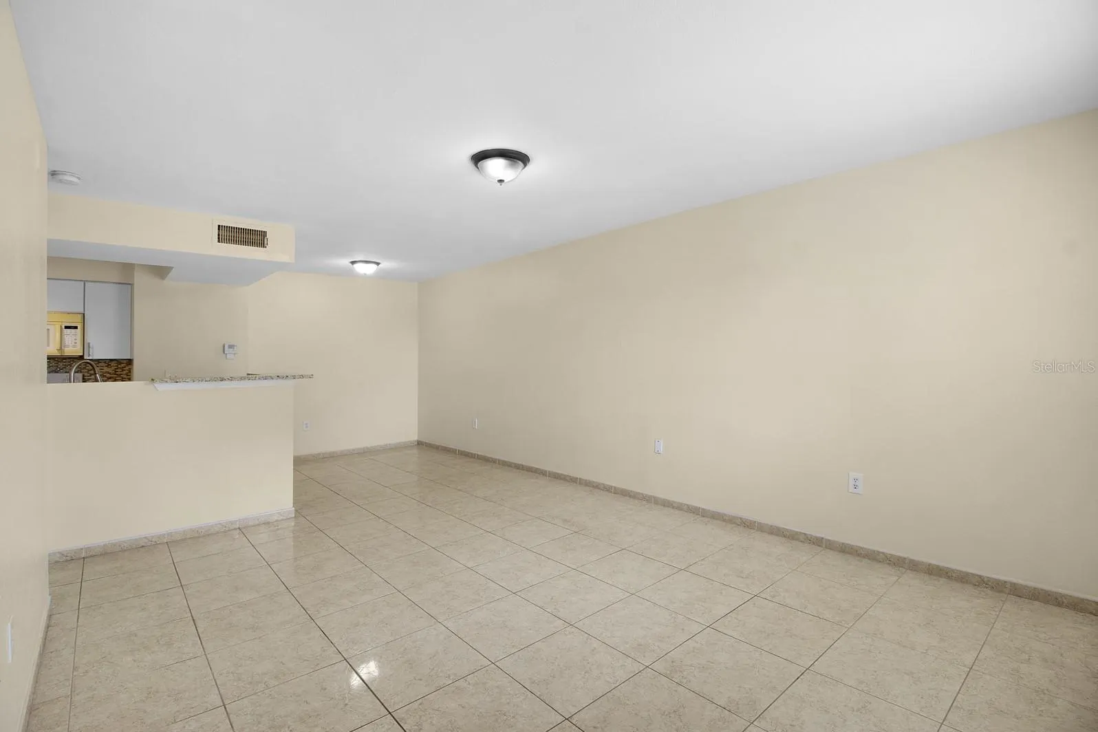 3036 PARKWAY BLVD #203, #203