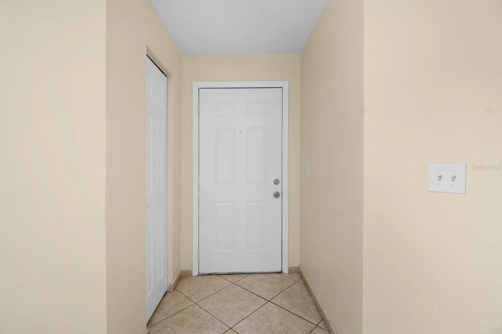3036 PARKWAY BLVD #203, #203