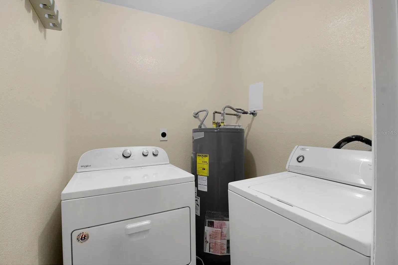 3036 PARKWAY BLVD #203, #203