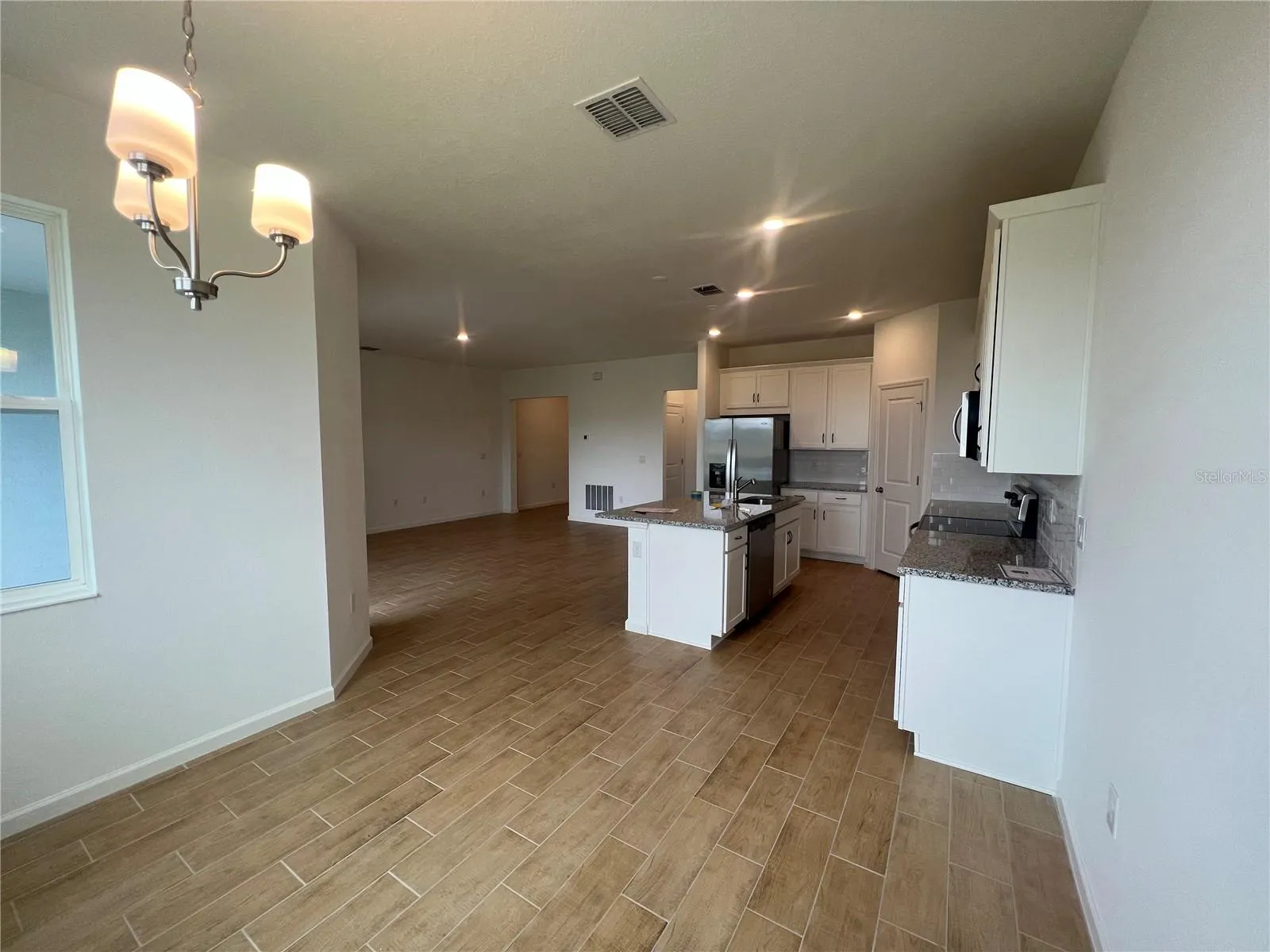 5306 MADDIE DR