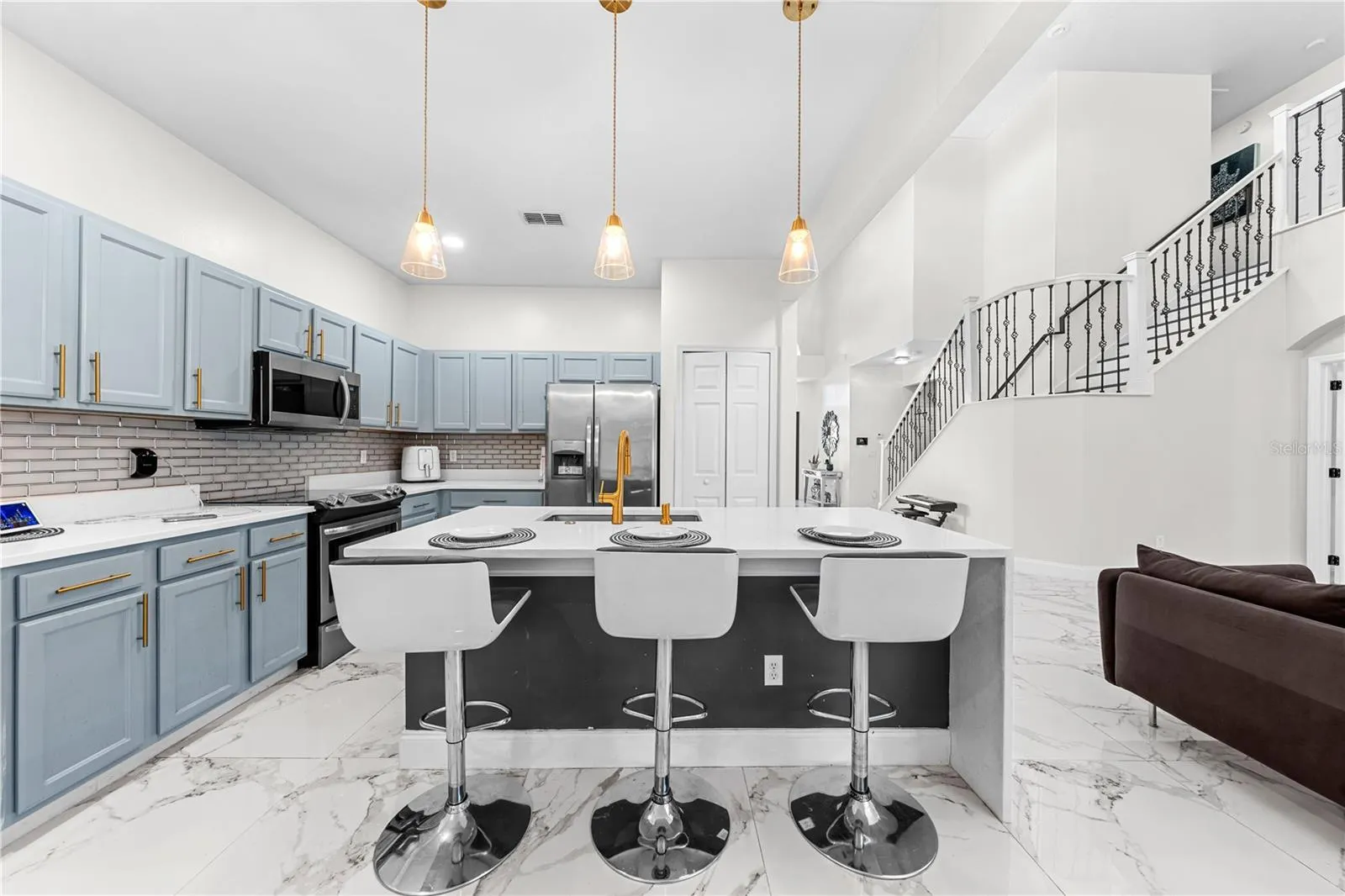 4301 PRESIDIO WAY