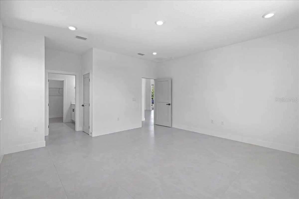 8181 TECUMSEH CIR