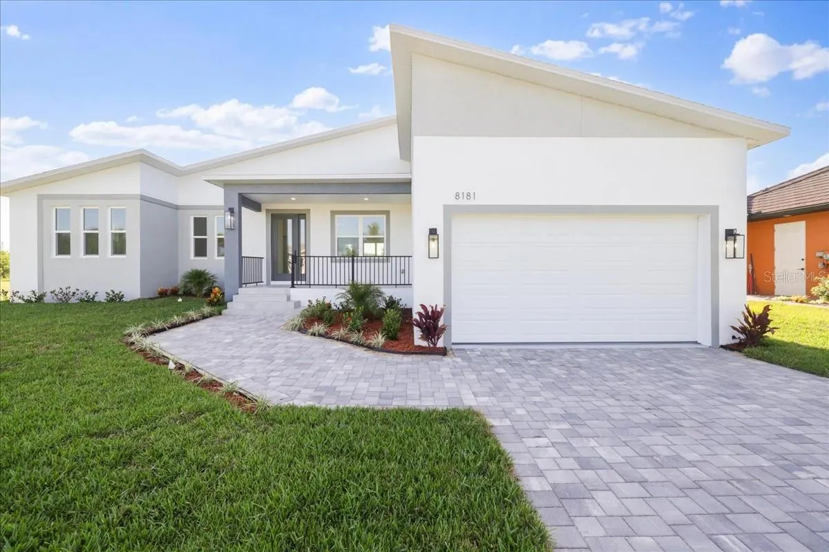 8181 TECUMSEH CIR