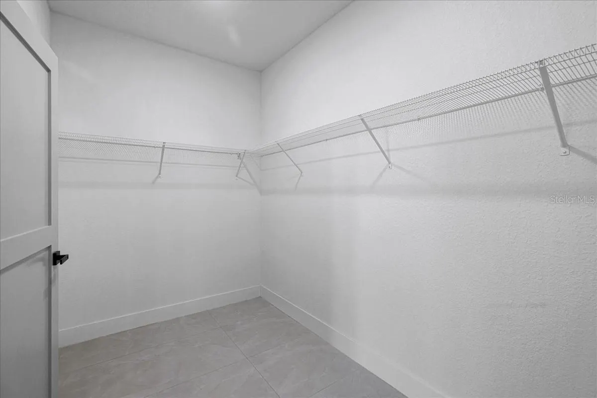 8181 TECUMSEH CIR